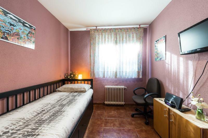 Апартаменты Vivienda Familiar Con Jardin Junto A Ifema Мадрид Экстерьер фото