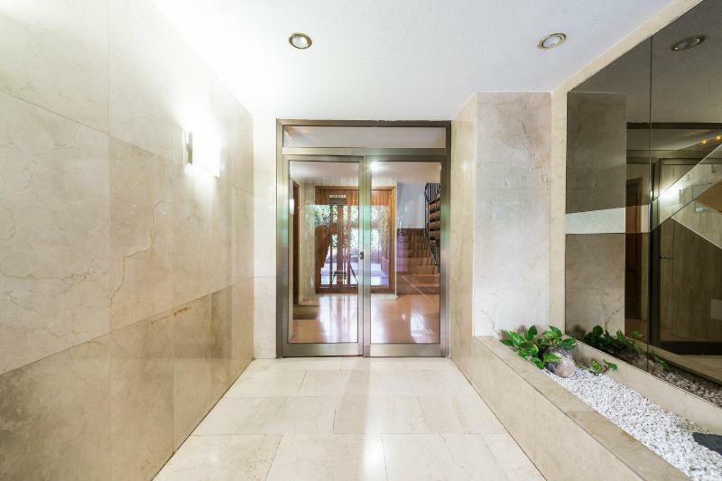 Апартаменты Vivienda Familiar Con Jardin Junto A Ifema Мадрид Экстерьер фото