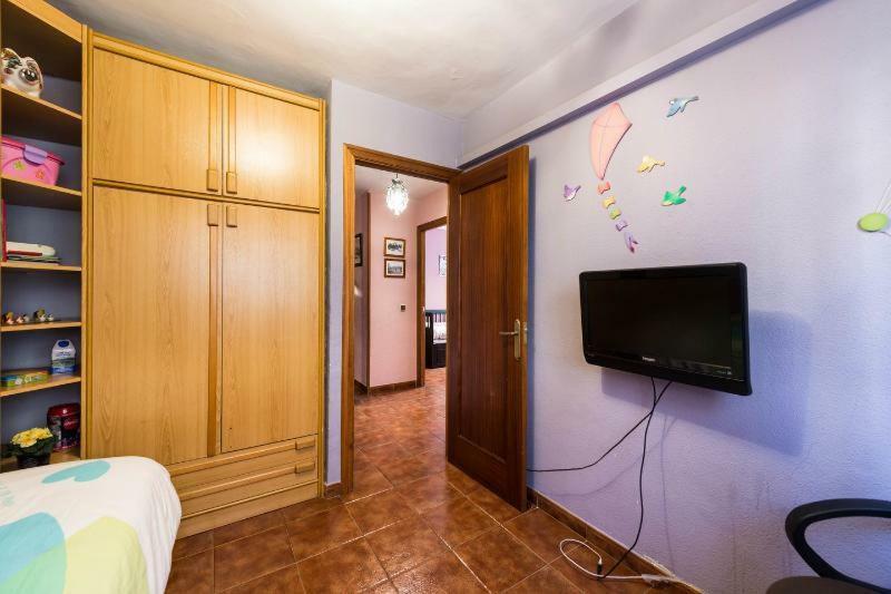 Апартаменты Vivienda Familiar Con Jardin Junto A Ifema Мадрид Экстерьер фото