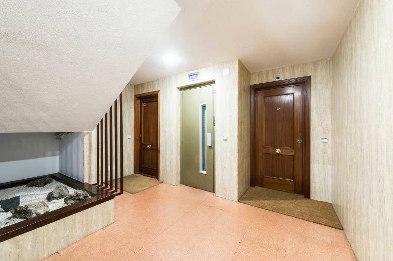 Апартаменты Vivienda Familiar Con Jardin Junto A Ifema Мадрид Экстерьер фото