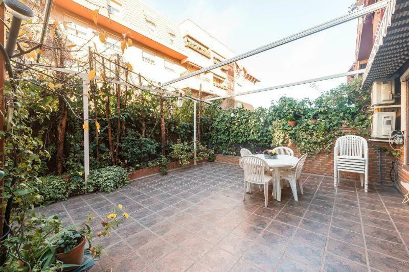 Апартаменты Vivienda Familiar Con Jardin Junto A Ifema Мадрид Экстерьер фото