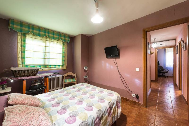Апартаменты Vivienda Familiar Con Jardin Junto A Ifema Мадрид Экстерьер фото